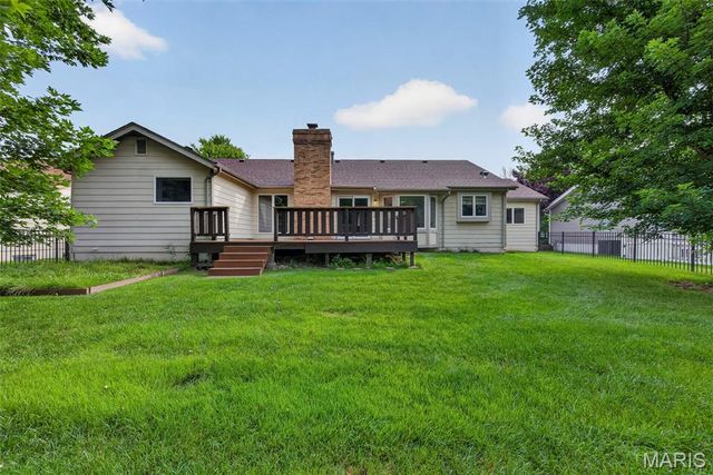171 Hunters Pointe Drive, St Charles, MO 63304
