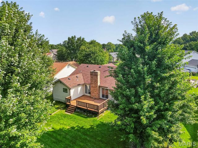 171 Hunters Pointe Drive, St Charles, MO 63304