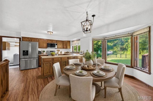 171 Hunters Pointe Drive, St Charles, MO 63304