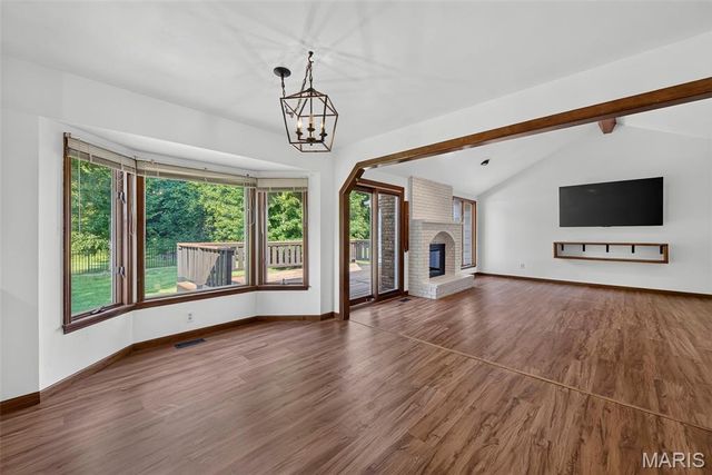 171 Hunters Pointe Drive, St Charles, MO 63304
