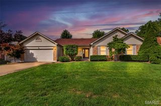 171 Hunters Pointe Drive, St Charles, MO 63304