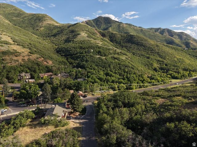 4810 E BADGER HOLLOW LN, Salt Lake City, UT 84108
