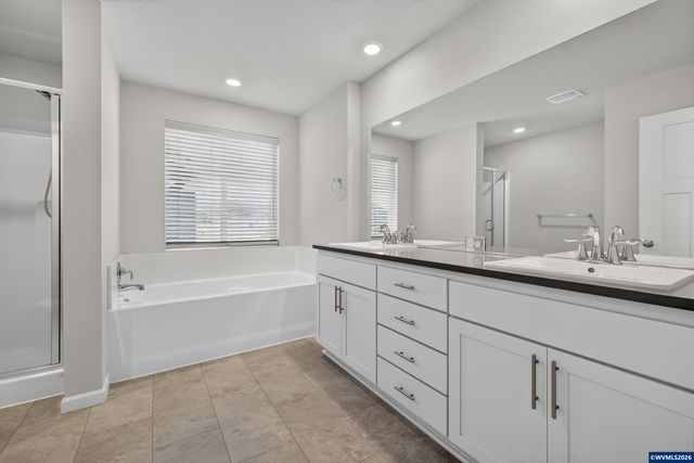 1567 Stasny Av SE, Albany, OR 97322