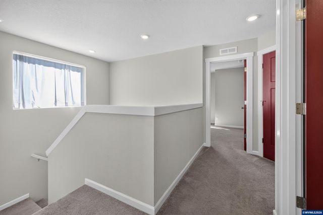 1567 Stasny Av SE, Albany, OR 97322