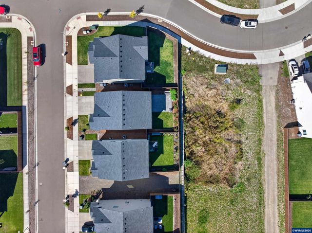 1567 Stasny Av SE, Albany, OR 97322