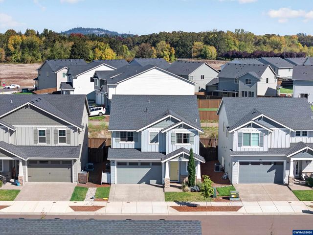 1567 Stasny Av SE, Albany, OR 97322