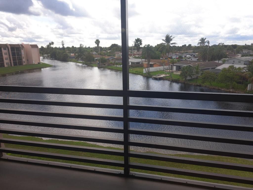 2711 NW 104th Avenue NW 405, Sunrise, FL 33322