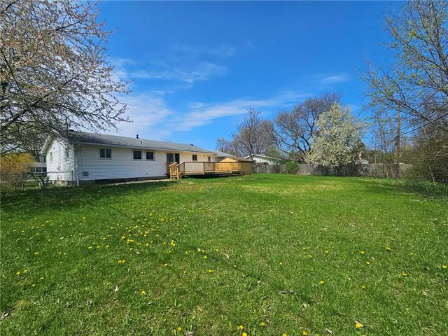 48 Vollmer Parkway, Henrietta, NY 14623