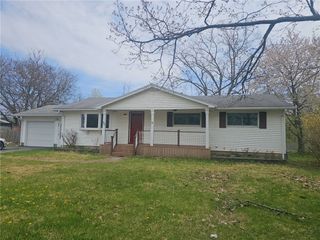 48 Vollmer Parkway, Henrietta, NY 14623