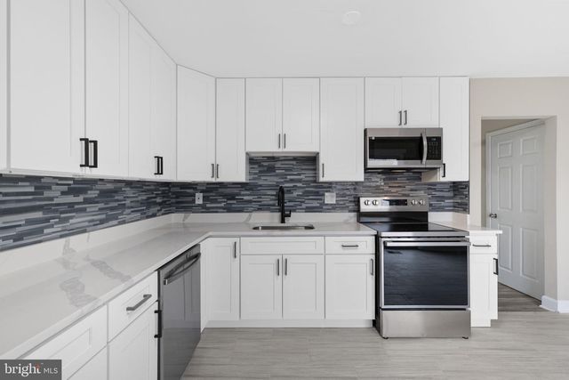 18 W ORNDORFF DR E, Brunswick, MD 21716