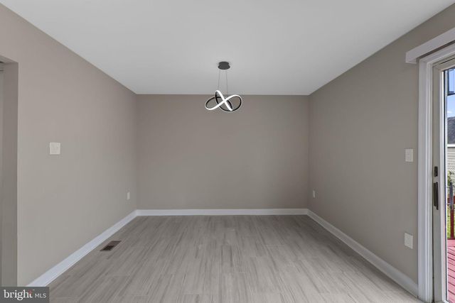 18 W ORNDORFF DR E, Brunswick, MD 21716