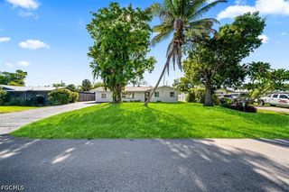 5551 Sunrise DR, Fort Myers, FL 33919