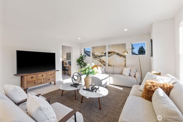 33 213th Place SW, Bothell, WA 98021