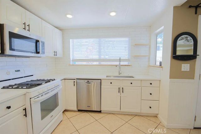 17023 Mount Lomina Court, Fountain Valley, CA 92708