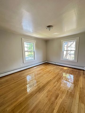 7 Buxton Court 7, Andover, MA 01810