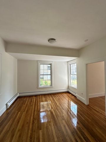 7 Buxton Court 7, Andover, MA 01810