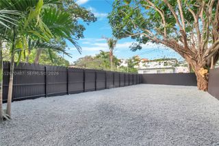 3783 SW 27th St 0, Miami, FL 33134