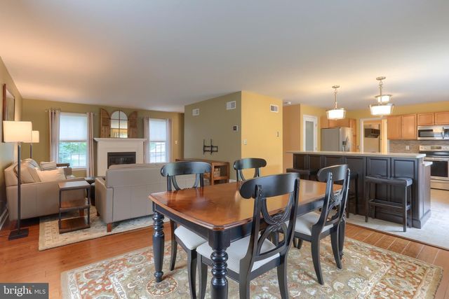 14 TOWER DR, Elizabethtown, PA 17022