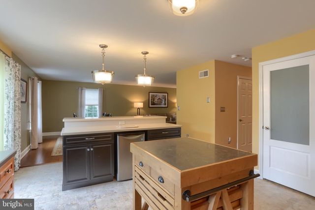 14 TOWER DR, Elizabethtown, PA 17022
