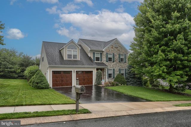 14 TOWER DR, Elizabethtown, PA 17022