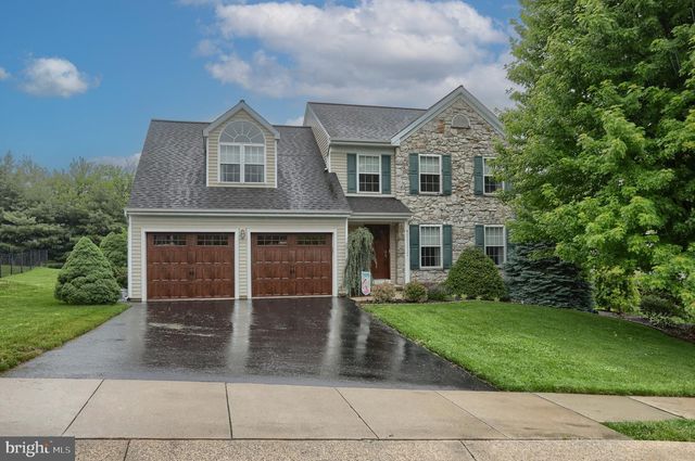 14 TOWER DR, Elizabethtown, PA 17022