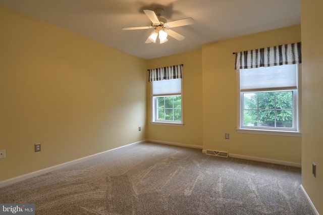 14 TOWER DR, Elizabethtown, PA 17022