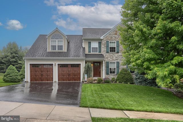 14 TOWER DR, Elizabethtown, PA 17022