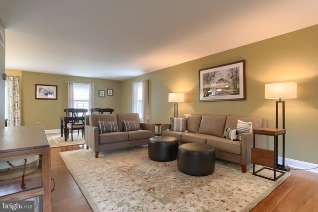 14 TOWER DR, Elizabethtown, PA 17022