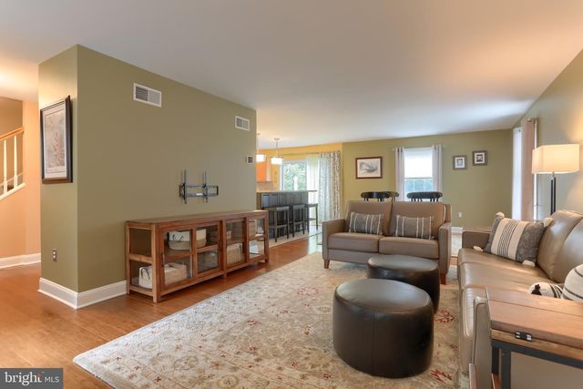 14 TOWER DR, Elizabethtown, PA 17022