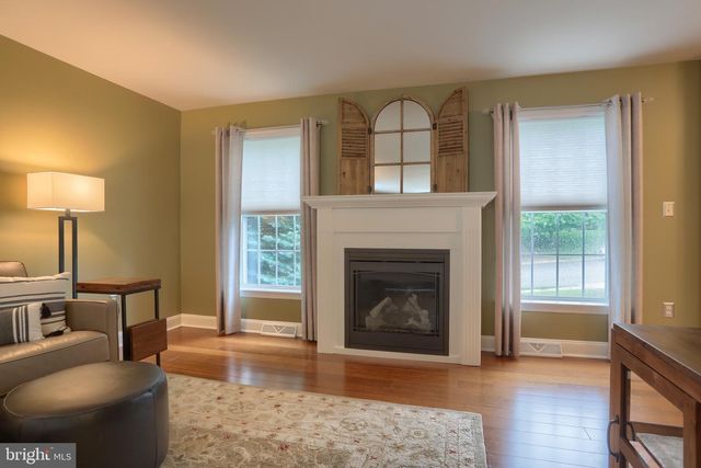 14 TOWER DR, Elizabethtown, PA 17022