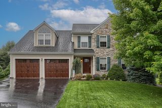 14 TOWER DR, Elizabethtown, PA 17022