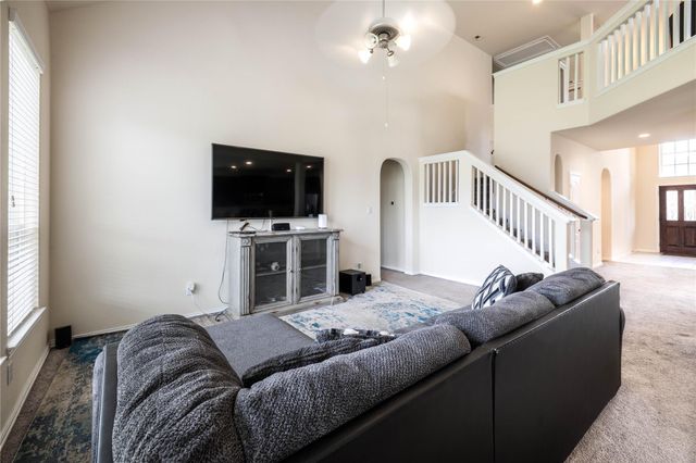 2318 N Red Slate Drive, Rosharon, TX 77583