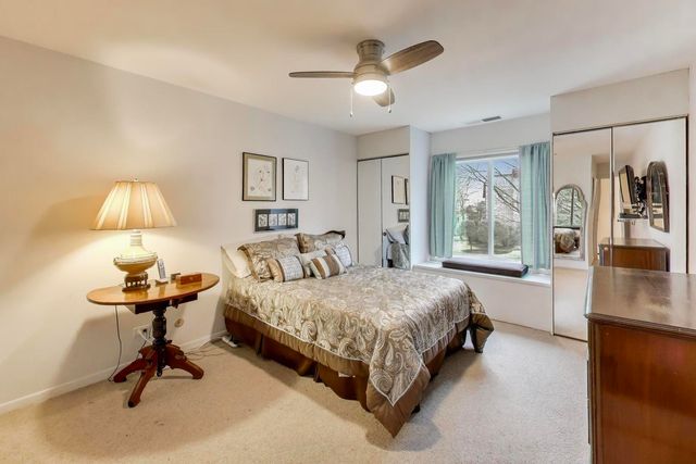 2100 Valencia Drive 203-B, Northbrook, IL 60062