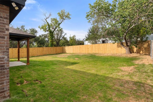 4608 Eagle Nest Court, Granbury, TX 76048