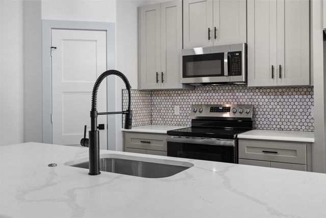 4608 Eagle Nest Court, Granbury, TX 76048