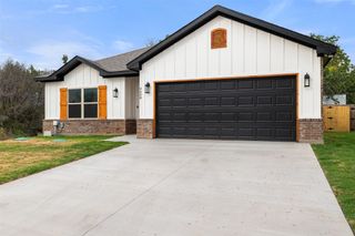 4608 Eagle Nest Court, Granbury, TX 76048