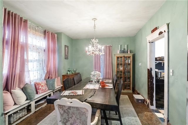 1228 Washington St, Farrell, PA 16121