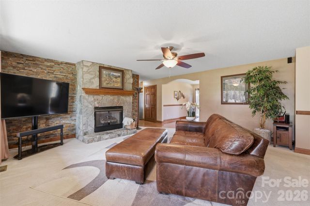 328 Davidson Court, Taylorsville, NC 28681