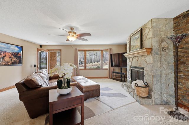 328 Davidson Court, Taylorsville, NC 28681