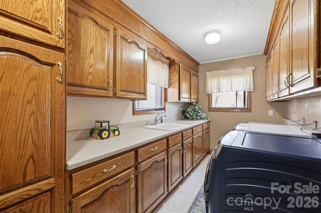 328 Davidson Court, Taylorsville, NC 28681