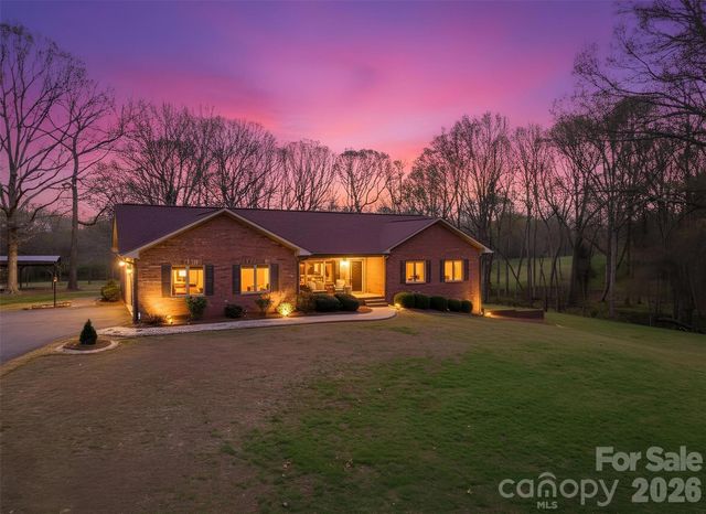 328 Davidson Court, Taylorsville, NC 28681