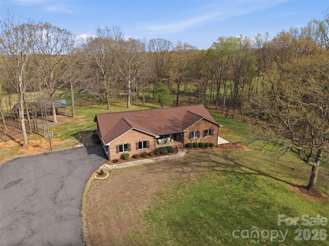 328 Davidson Court, Taylorsville, NC 28681