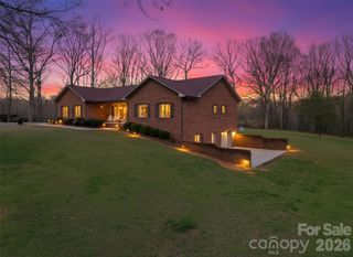 328 Davidson Court, Taylorsville, NC 28681