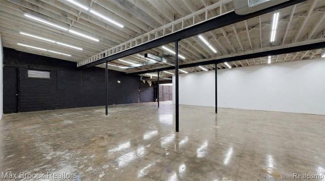 12501 Chalmers Street, Detroit, MI 48205