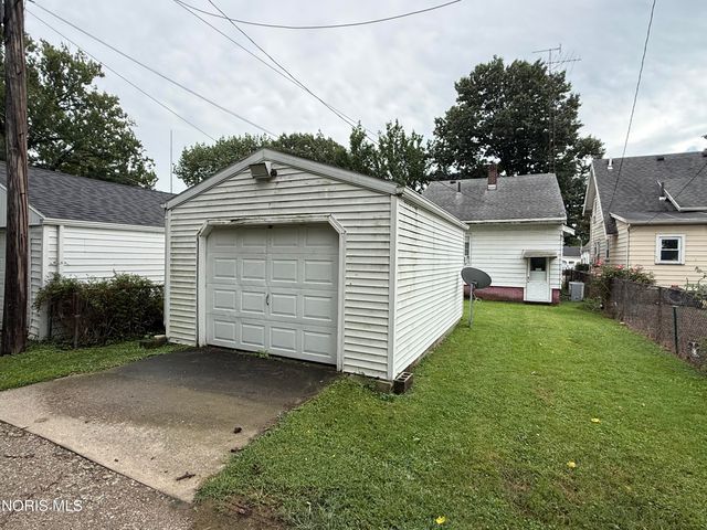 1955 Kelsey Avenue, Toledo, OH 43605