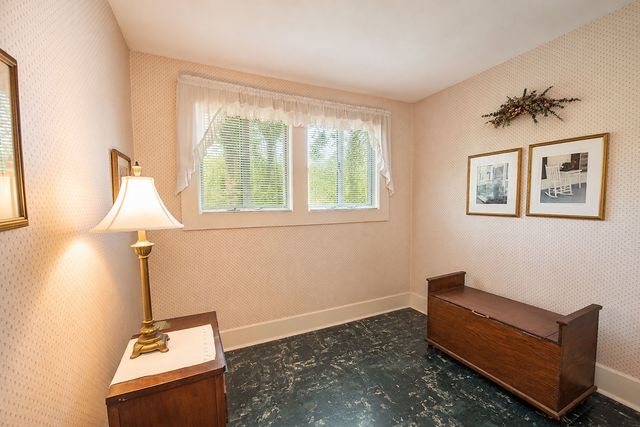 1064 Springfield Avenue, Deerfield, IL 60015