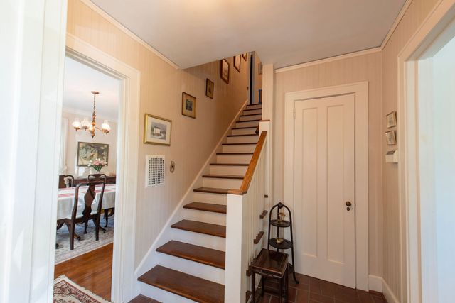 1064 Springfield Avenue, Deerfield, IL 60015