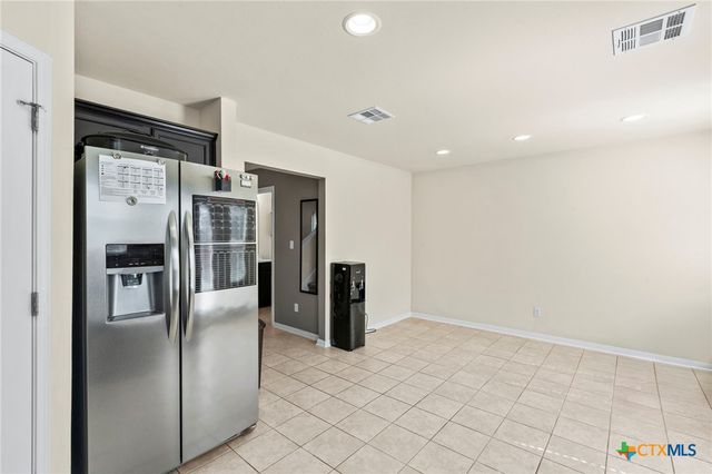 135 Wainscot Oak Way, San Marcos, TX 78666