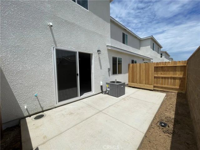 714 Stone Ridge East Avenue, Merced, CA 95341
