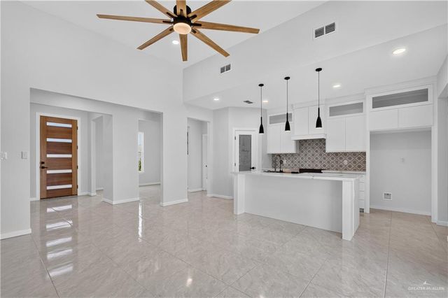1509 Vida Dulce, Weslaco, TX 78596